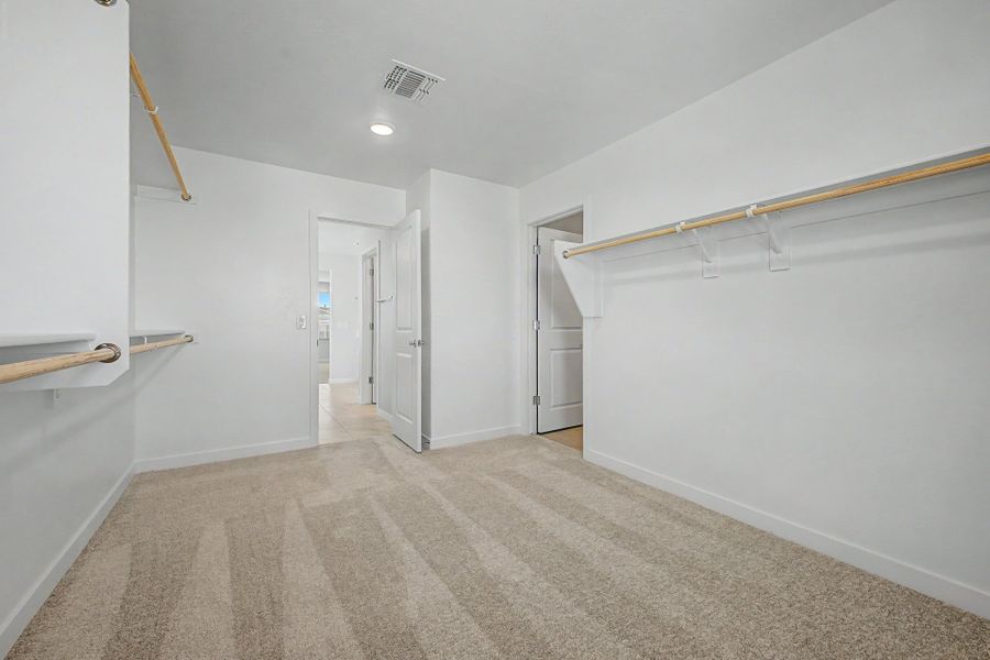 Spacious, unfurnished interior of a new home in Wildera, San Tan Valley (Image 14). Spacious, unfurnished interior of a new home in Wildera, San Tan Valley (Image 14).