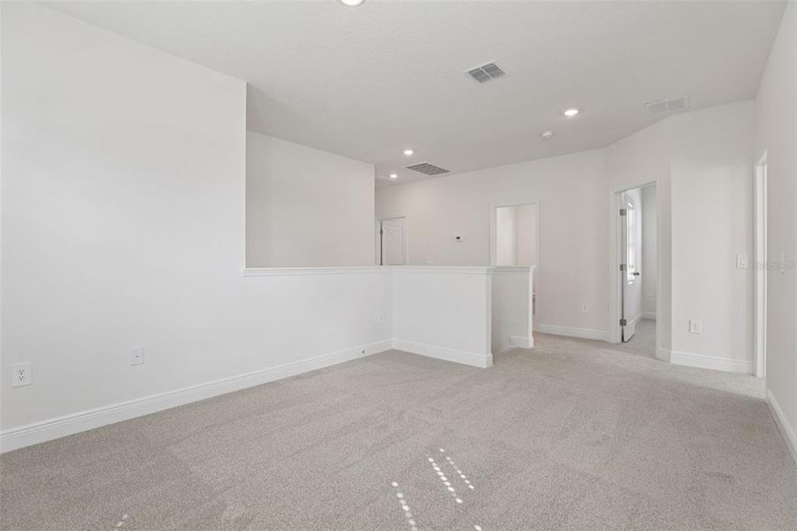 Spacious, unfurnished interior of a new home in Cyrene at Minneola, Minneola (Image 37).