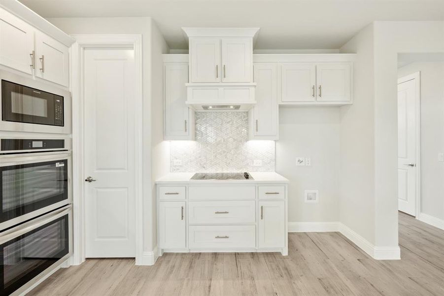 Furnished interior view inside a new home in Ridgepoint, Midlothian (Image 7).