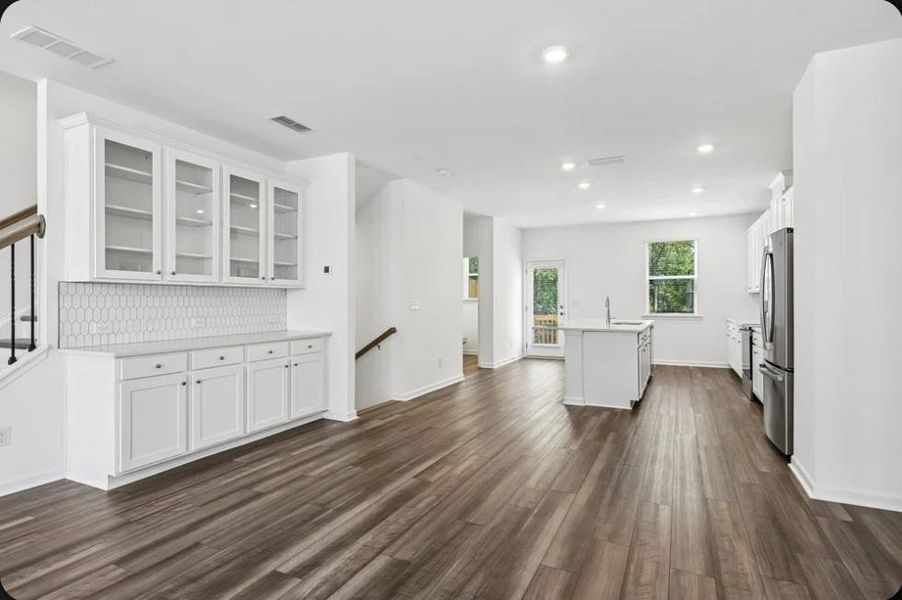 Spacious, unfurnished interior of a new home in Alder Creek, Cumming (Image 23).