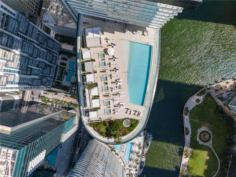 Condo located in Miami, FL showcasing its design and architecture (Image 24). Condo located in Miami, FL showcasing its design and architecture (Image 24).