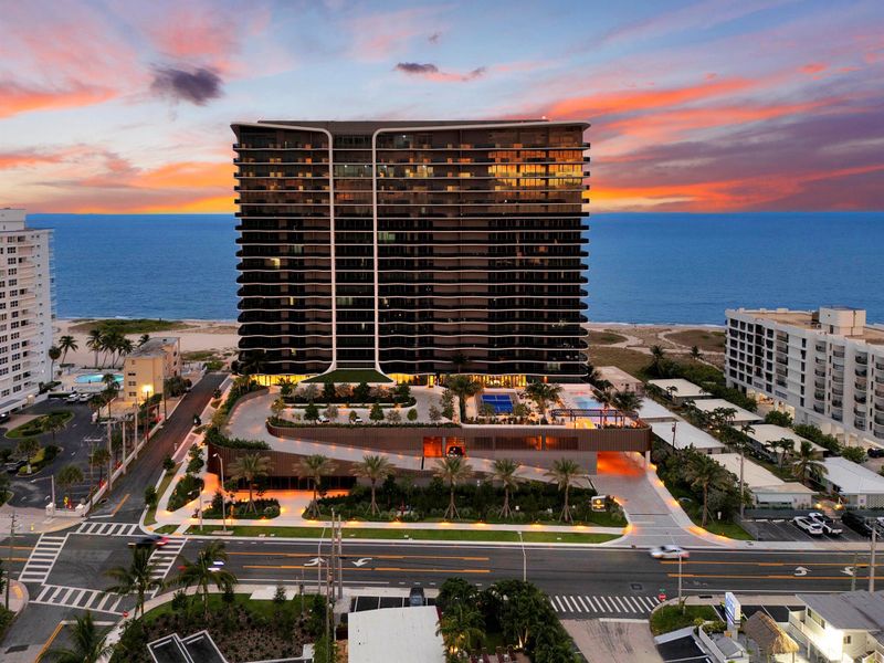 Spacious, unfurnished interior of a new home in , Pompano Beach (Image 24).