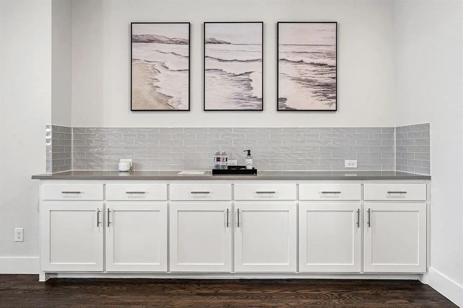 Furnished interior view inside a new home in , Rowlett (Image 17).