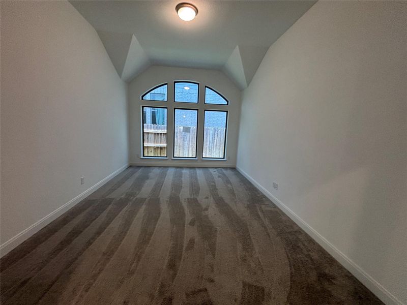 Spacious, unfurnished interior of a new home in Lariat 60', Liberty Hill (Image 22).