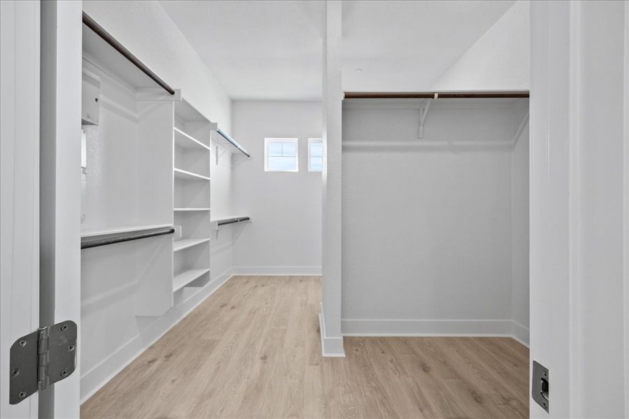 Spacious, unfurnished interior of a new home in Sweetwater, Austin (Image 28).