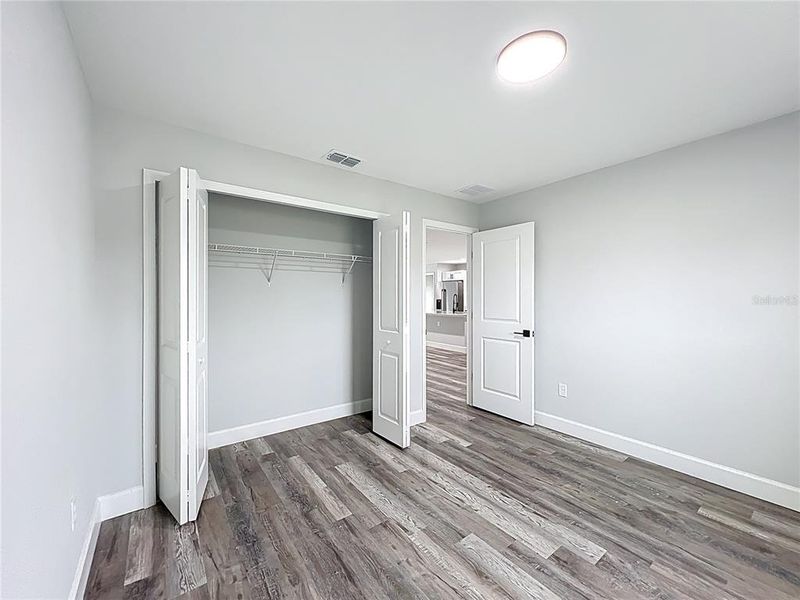 Spacious, unfurnished interior of a new home in , Ocala (Image 28).