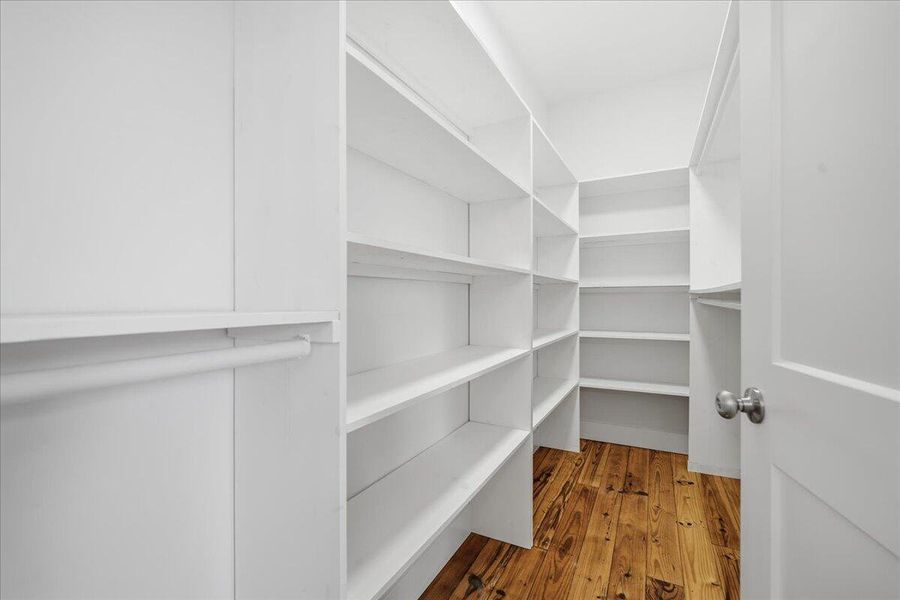 Spacious, unfurnished interior of a new home in , North Charleston (Image 64).