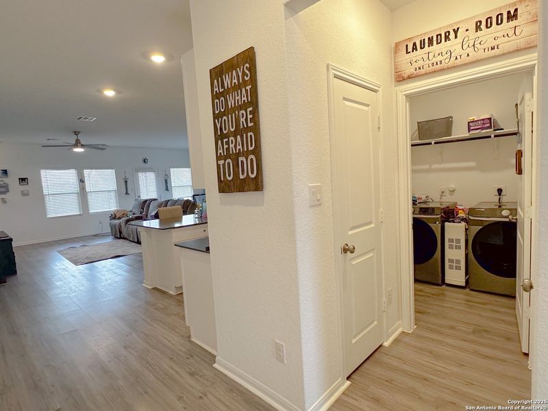 Furnished interior view inside a new home in Silos: Barrington Collection, San Antonio (Image 9).