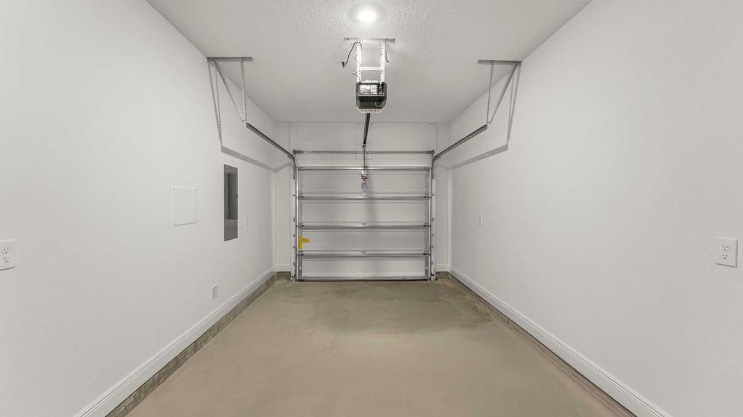 Spacious, unfurnished interior of a new home in Hawks Landing Townhomes, Santa Rosa Beach (Image 27). Spacious, unfurnished interior of a new home in Hawks Landing Townhomes, Santa Rosa Beach (Image 27).