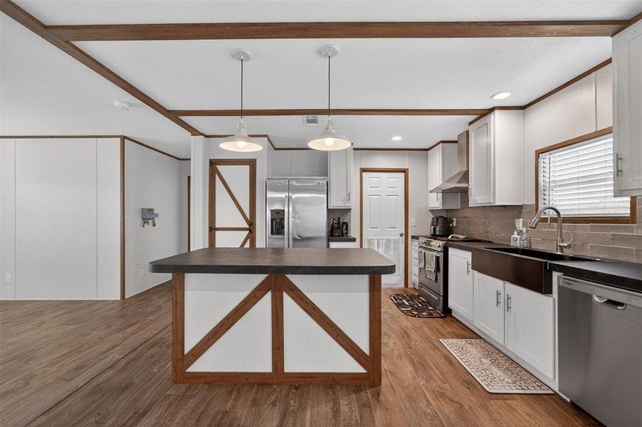 Furnished interior view inside a new home in , Kaufman (Image 6).