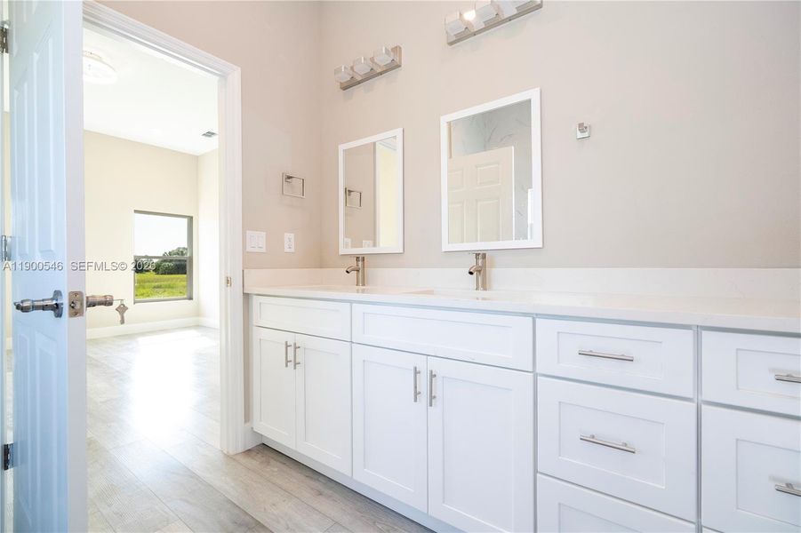 Furnished interior view inside a new home in , Sebring (Image 13).