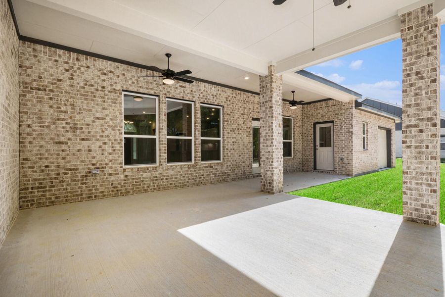 Exterior details and patio area of a home in , Bay City (Image 3).