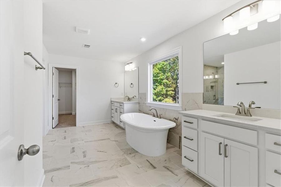 Furnished interior view inside a new home in The Estates at Hurricane Pointe, Douglasville (Image 17).