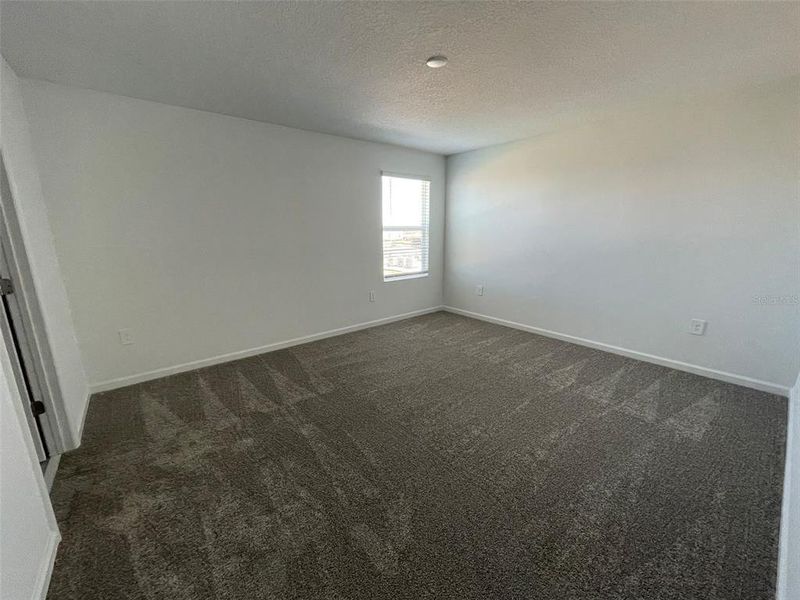 Spacious, unfurnished interior of a new home in Lawson Dunes, Haines City (Image 26).