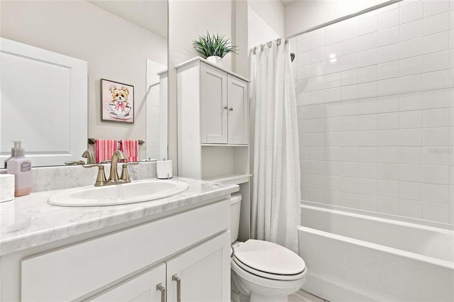 Furnished interior view inside a new home in , Lakewood Ranch (Image 28).