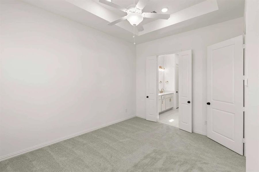 Spacious, unfurnished interior of a new home in Inspiration, Lucas (Image 15).