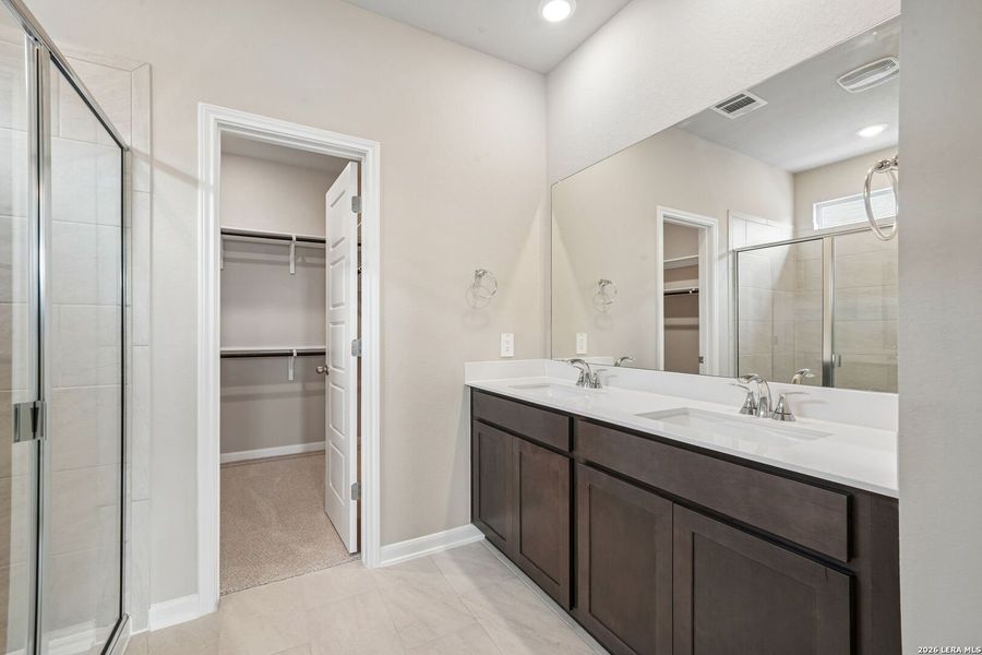 Furnished interior view inside a new home in Thomas Pond, San Antonio (Image 13). Furnished interior view inside a new home in Thomas Pond, San Antonio (Image 13).