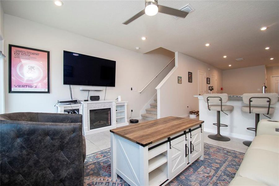 Furnished interior view inside a new home in , Bradenton (Image 12).