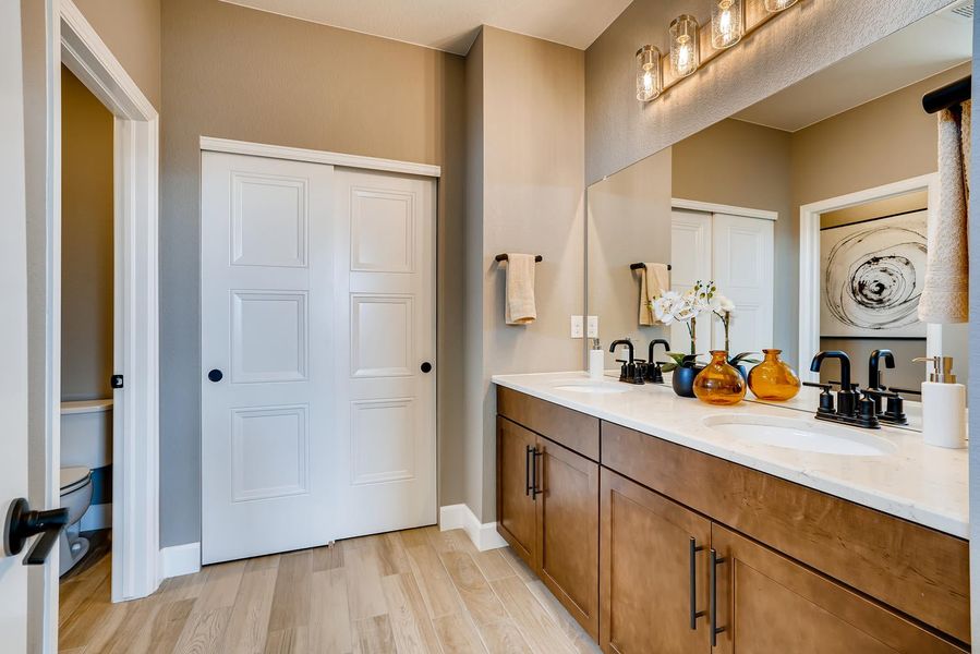 4br New Home in Frederick, CO.  - Slide 46