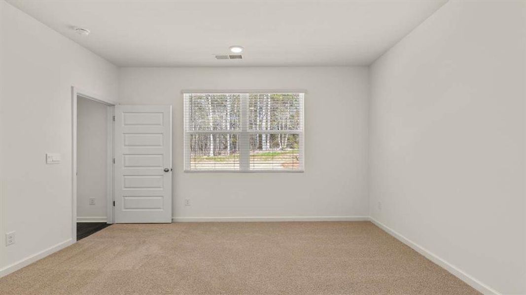Spacious, unfurnished interior of a new home in Champion's Run, Lithonia (Image 19).