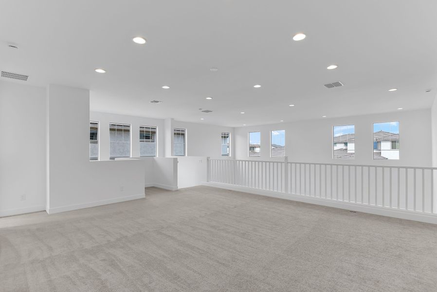 Spacious, unfurnished interior of a new home in Stonehaven, Glendale (Image 35). Spacious, unfurnished interior of a new home in Stonehaven, Glendale (Image 35).