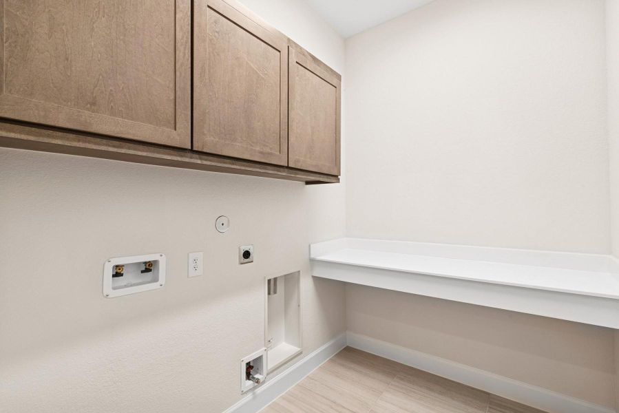 Furnished interior view inside a new home in ARTAVIA 45' Homesites, Conroe (Image 18). Furnished interior view inside a new home in ARTAVIA 45' Homesites, Conroe (Image 18).