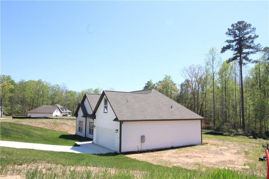 Image 27 of a home in .