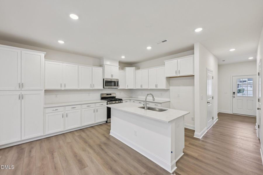 15-web-or-mls-Kensley Grv Ln-S0602-015