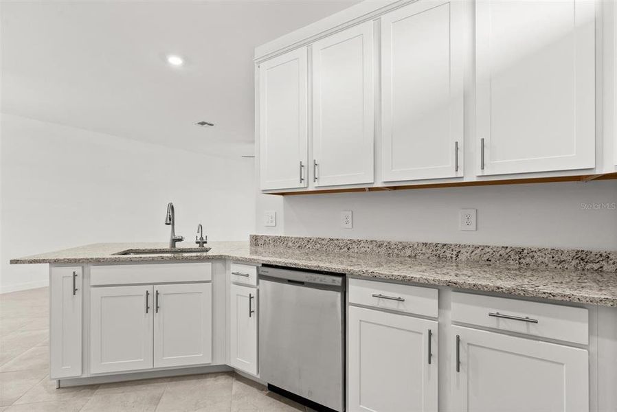 Furnished interior view inside a new home in Lorraine Lakes at Lakewood Ranch, Lakewood Ranch (Image 10).