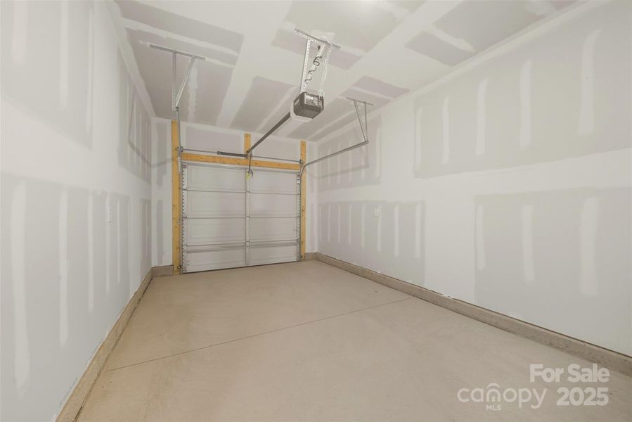 Spacious, unfurnished interior of a new home in , Charlotte (Image 16).