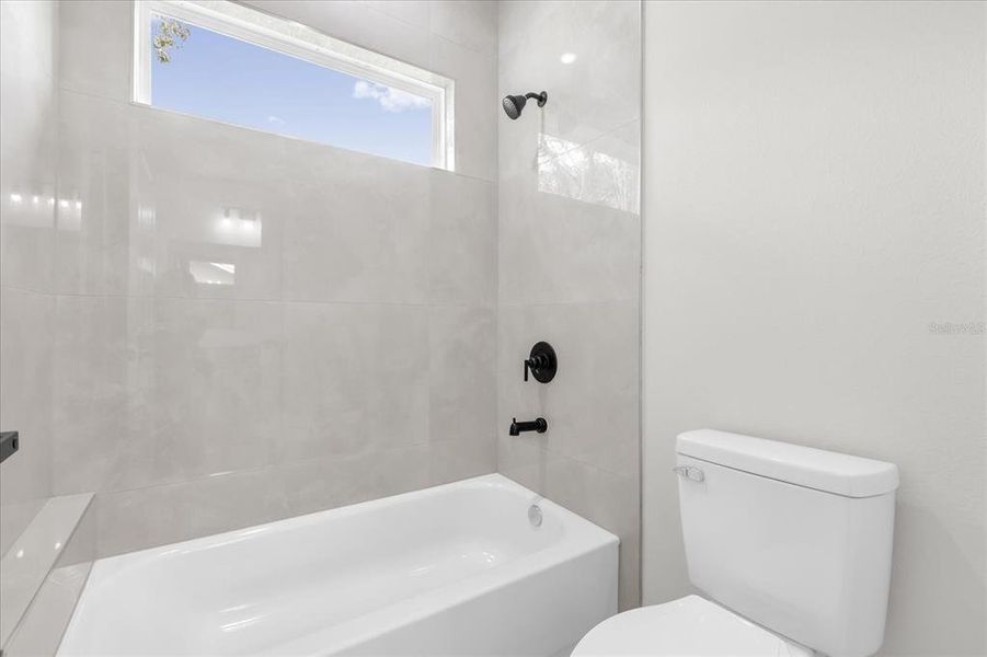 Image 27 of a home in .