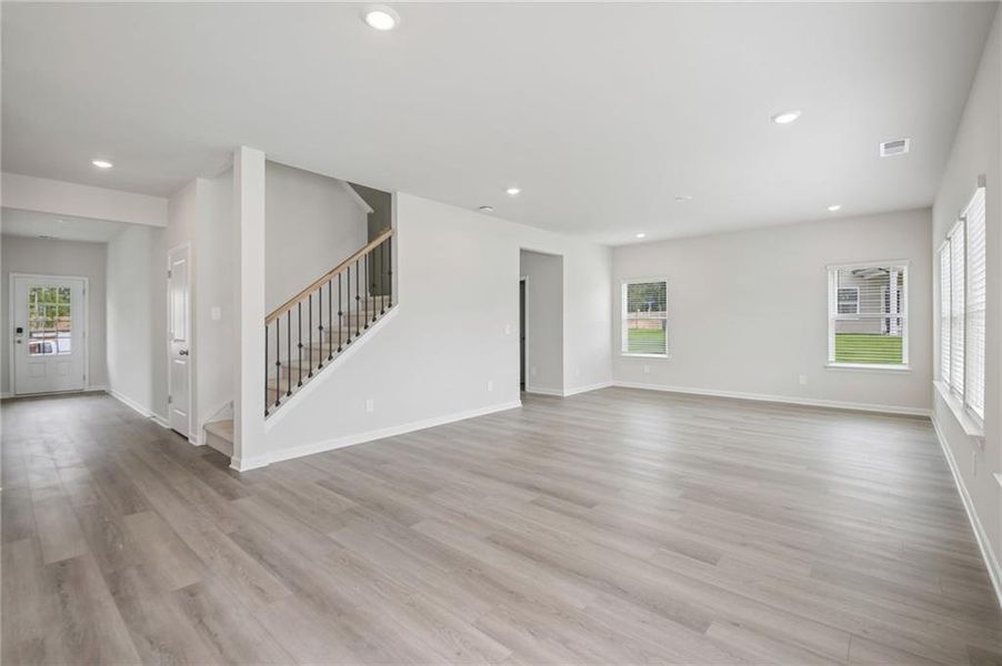 Spacious, unfurnished interior of a new home in Northwoods at Mirror Lake, Villa Rica (Image 30).