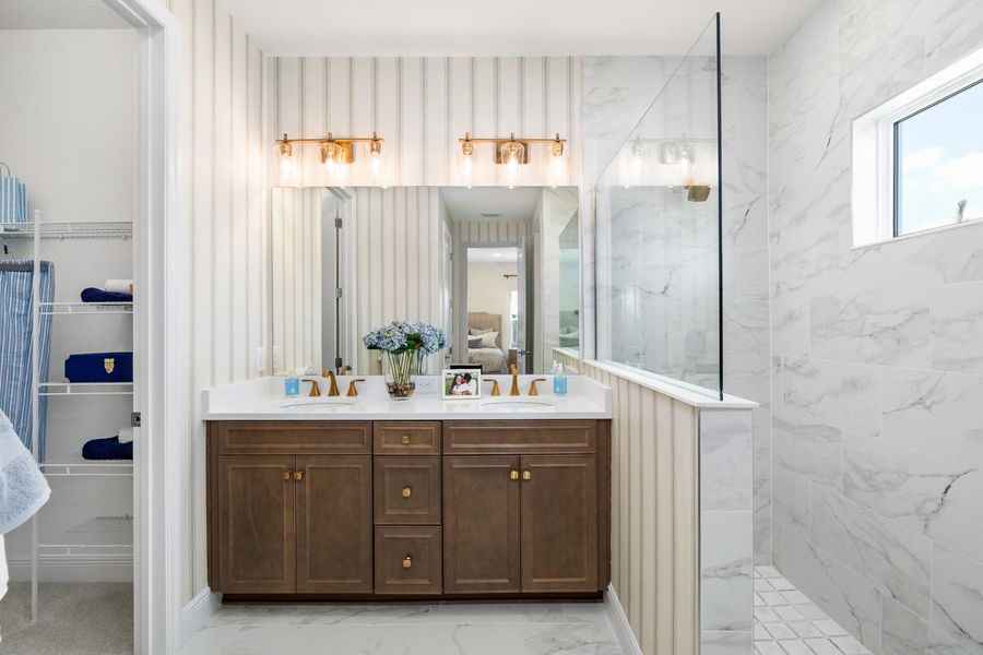 Representative furnished interior of a home built from the Liberty 4 by Neal Communities in Palmera, Venice (Image 6).