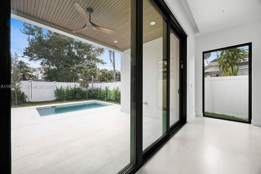 Exterior details and patio area of a home in , Fort Lauderdale (Image 24).