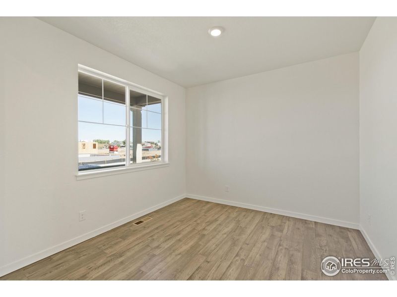 Spacious, unfurnished interior of a new home in Westgate, Greeley (Image 19).