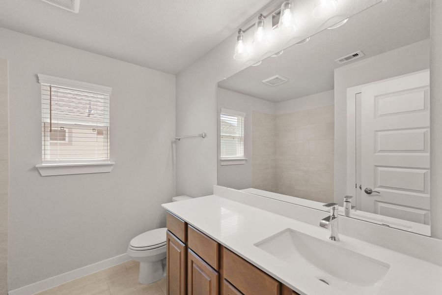 Furnished interior view inside a new home in Briarwood Crossing, Rosenberg (Image 10). Furnished interior view inside a new home in Briarwood Crossing, Rosenberg (Image 10).