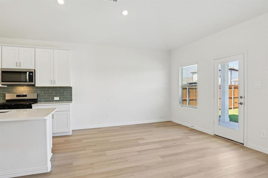 Photo is not of the actual home, but is an inspirational photo of builder’s model home and may depict options, furnishings, and/or decorator features that are not included.