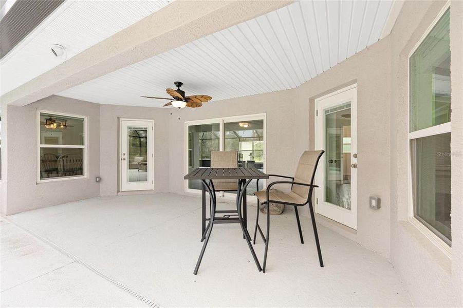 Furnished interior view inside a new home in , Dunnellon (Image 21).