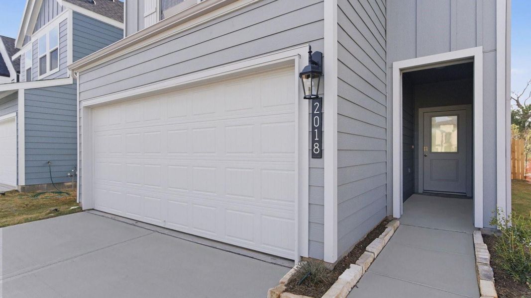 Elevations, exterior/ interior colors, options, available upgrades that require an additional charge, and standard features will vary in each community and subject change without notice. Call for details.