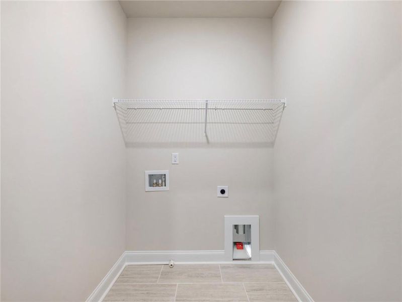 Spacious, unfurnished interior of a new home in Apalachee Overlook, Winder (Image 49).