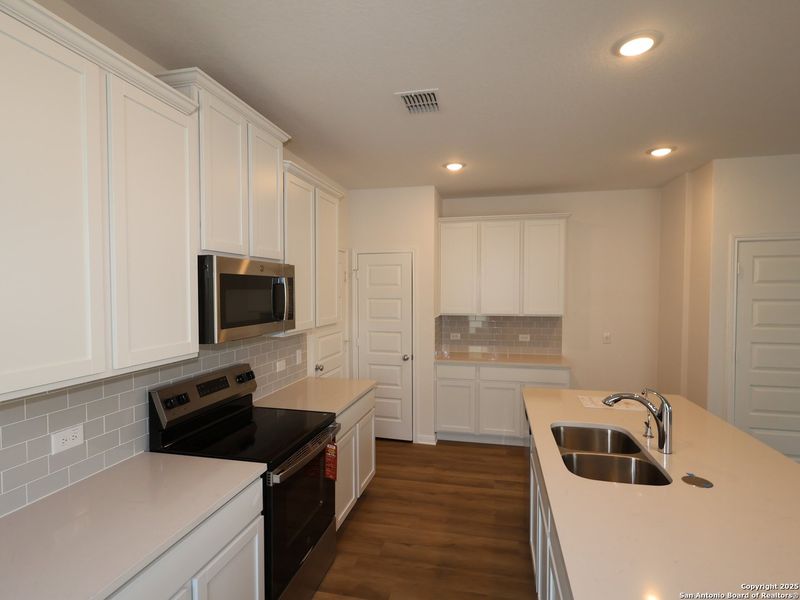 Furnished interior view inside a new home in Paloma Park, Converse (Image 3). Furnished interior view inside a new home in Paloma Park, Converse (Image 3).