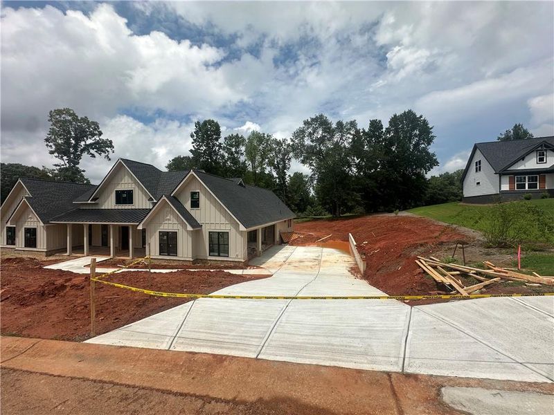 Image 6 of a home in .