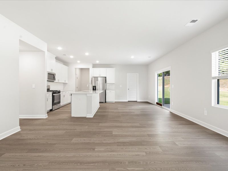 Welcome to the Brentwood floorplan at Holland Park.