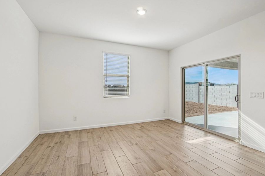 Representative images and renderings are for illustrative purposes. Actual structural options and design finishes of home may vary.