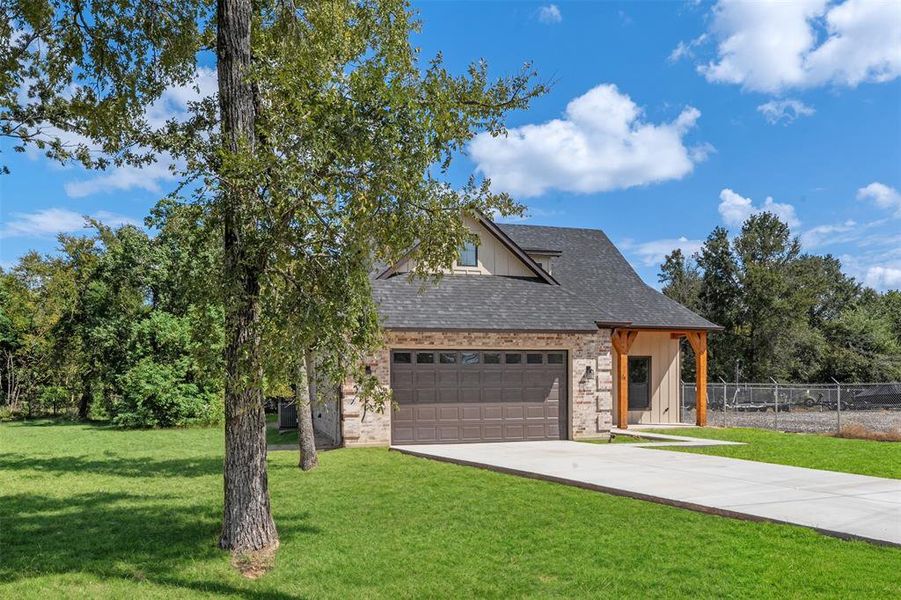 Image 27 of a home in .