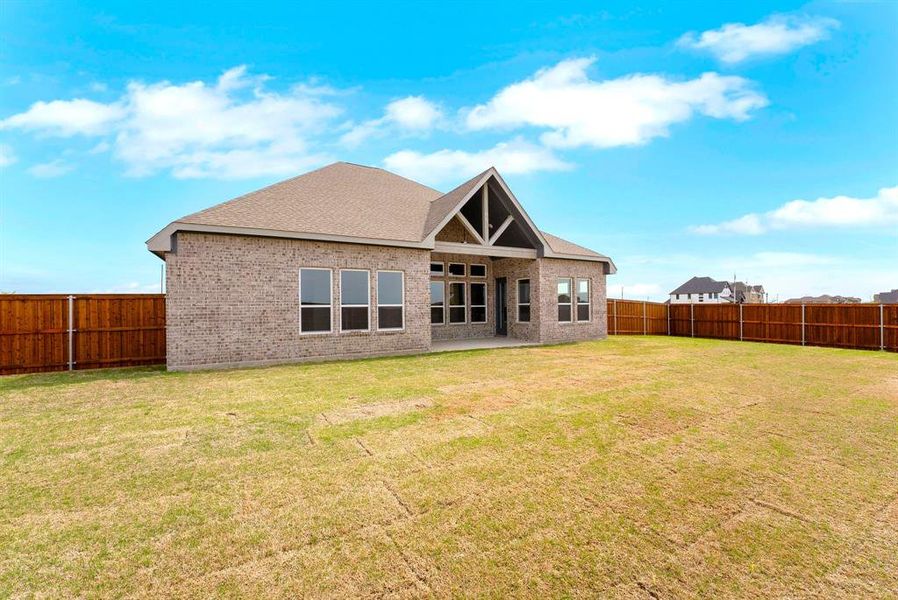 Exterior details and patio area of a home in Polo Ridge, Mesquite (Image 4). Exterior details and patio area of a home in Polo Ridge, Mesquite (Image 4).
