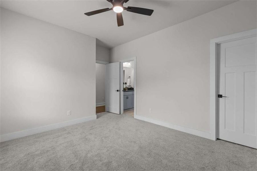 Spacious, unfurnished interior of a new home in Silvercrest Lakes, Acworth (Image 38).