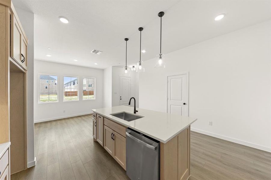 12. 831 Pedernales - Kitchen (5)