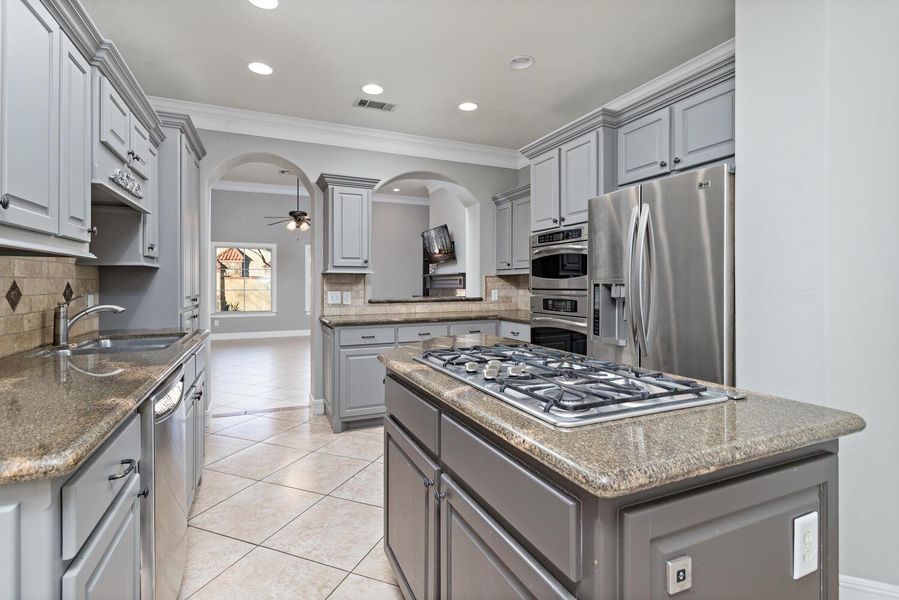 Furnished interior view inside a new home in , Beaumont (Image 9).