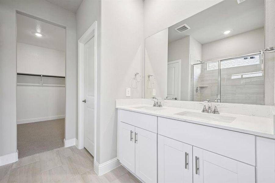 Furnished interior view inside a new home in Eastridge - Signature Series, McKinney (Image 10).